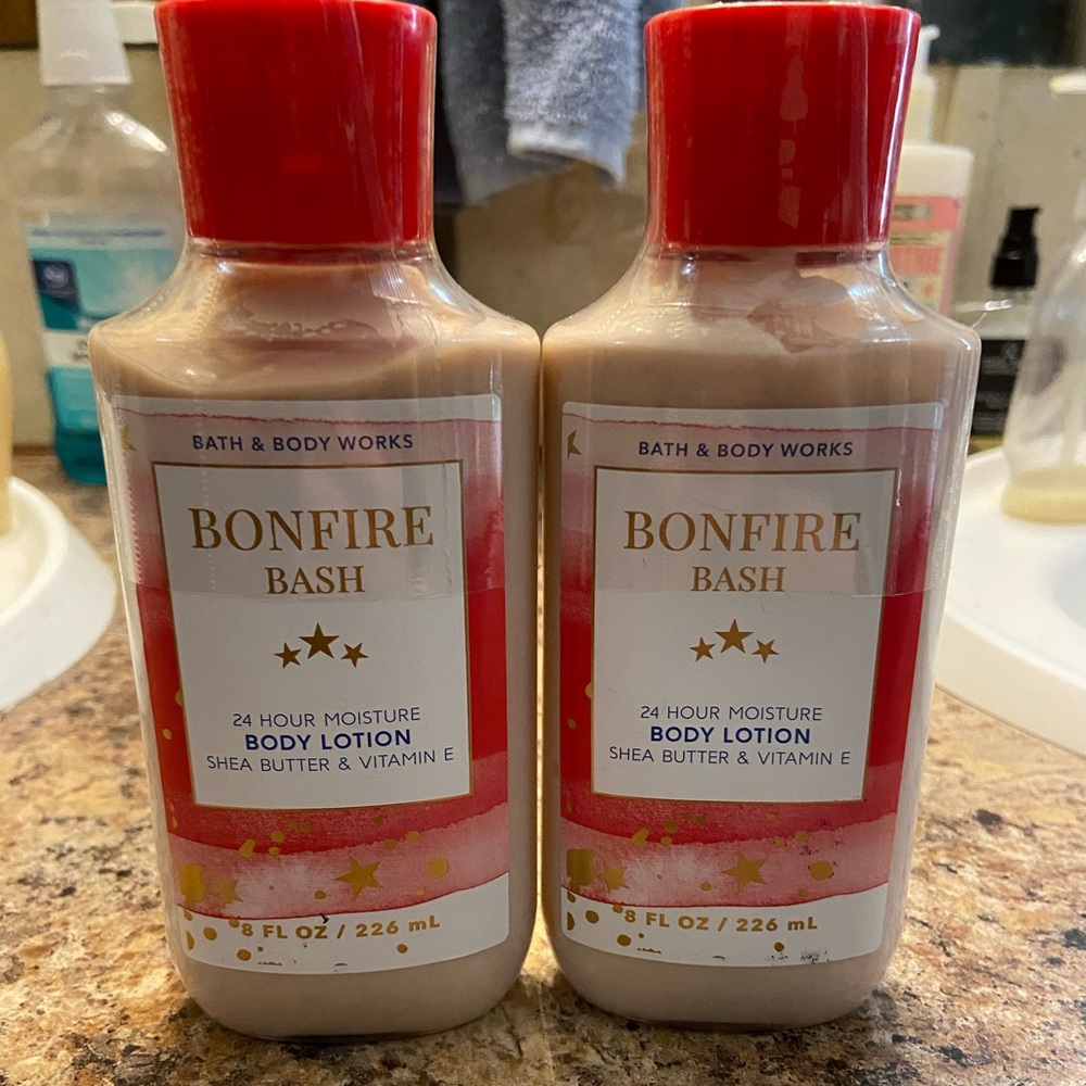 Bath and bodyworks bonfire bash lotion